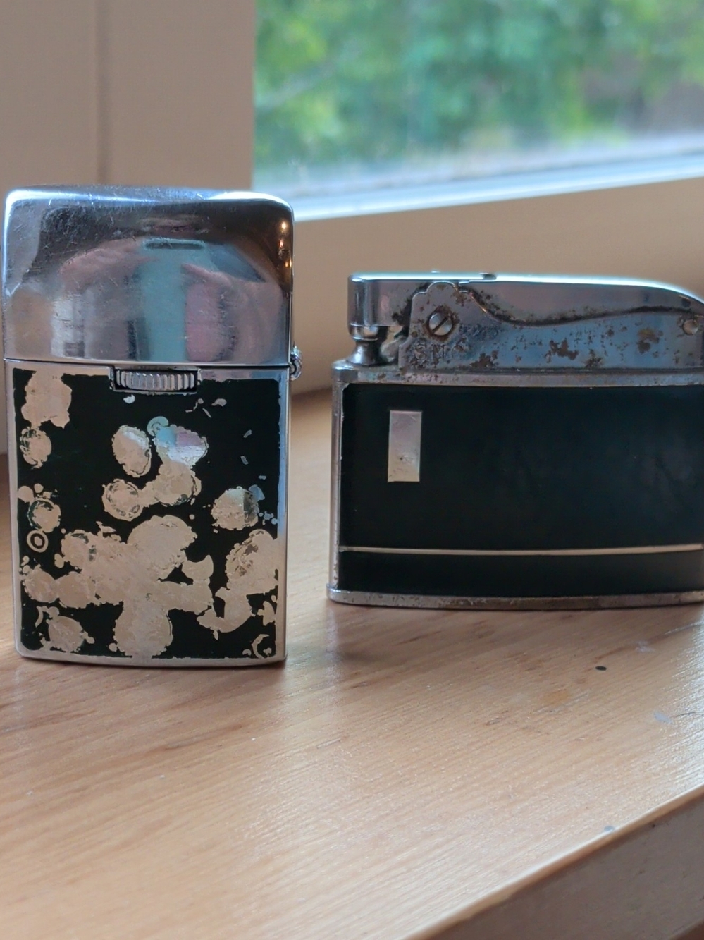 Windsor Japan & SMC Supreme Vintage Black and Silver Lighters